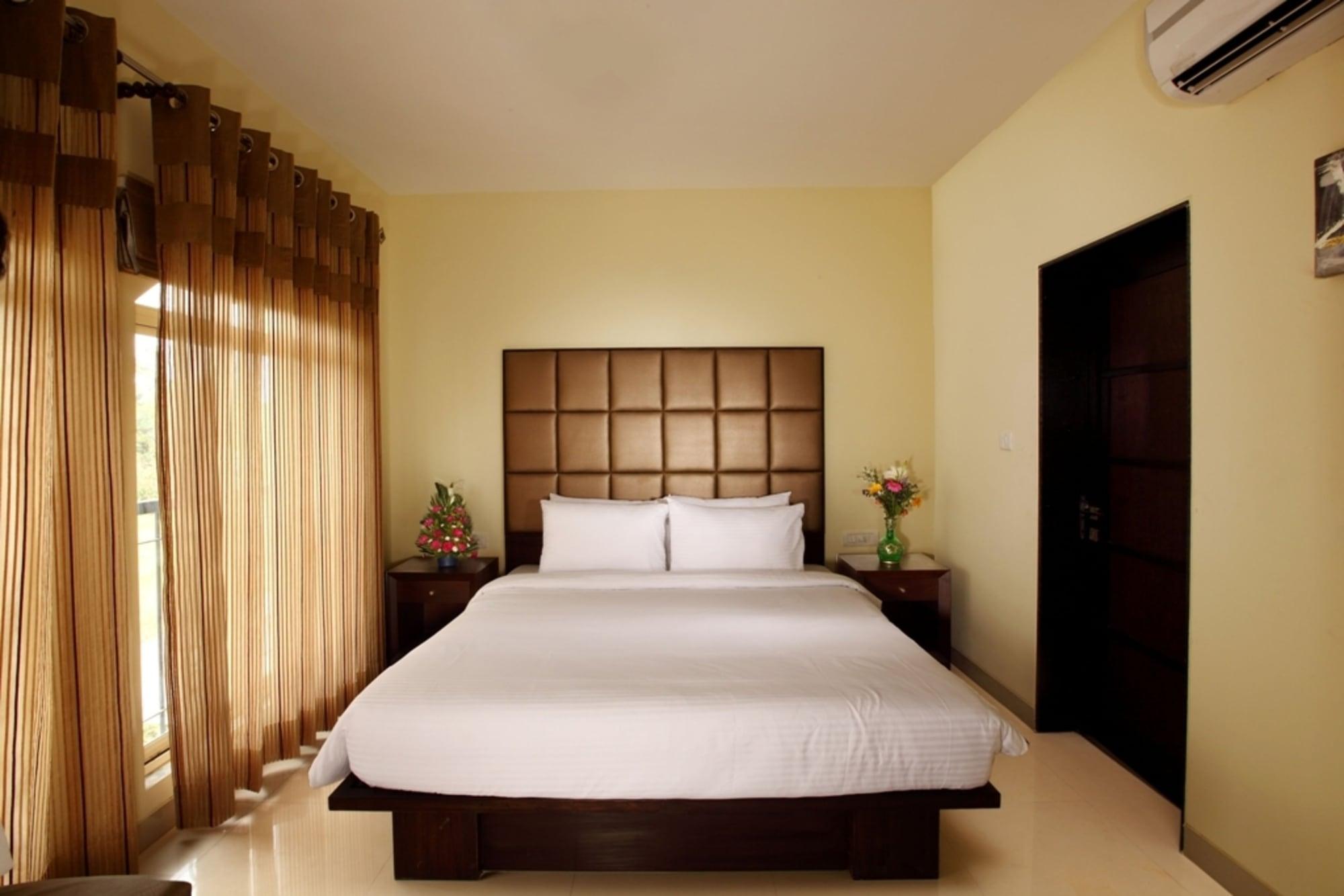 The Golden Suites & Spa Calangute Exterior photo